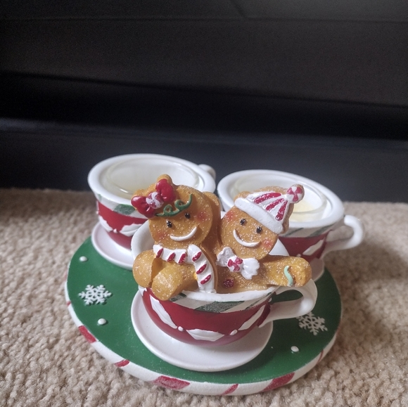2012 Yankee Candle Christmas Holiday Gingerbread Tea Cup Tealight Candle - Picture 1 of 16